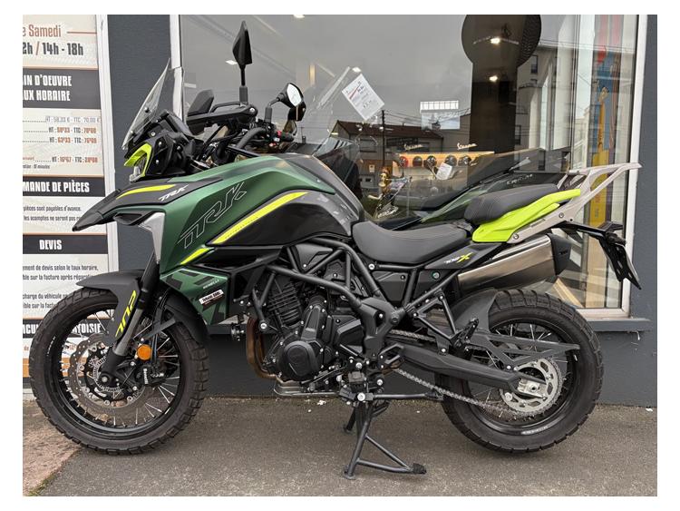 BENELLI TRK  702  X